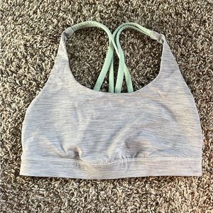 Lululemon sports bra